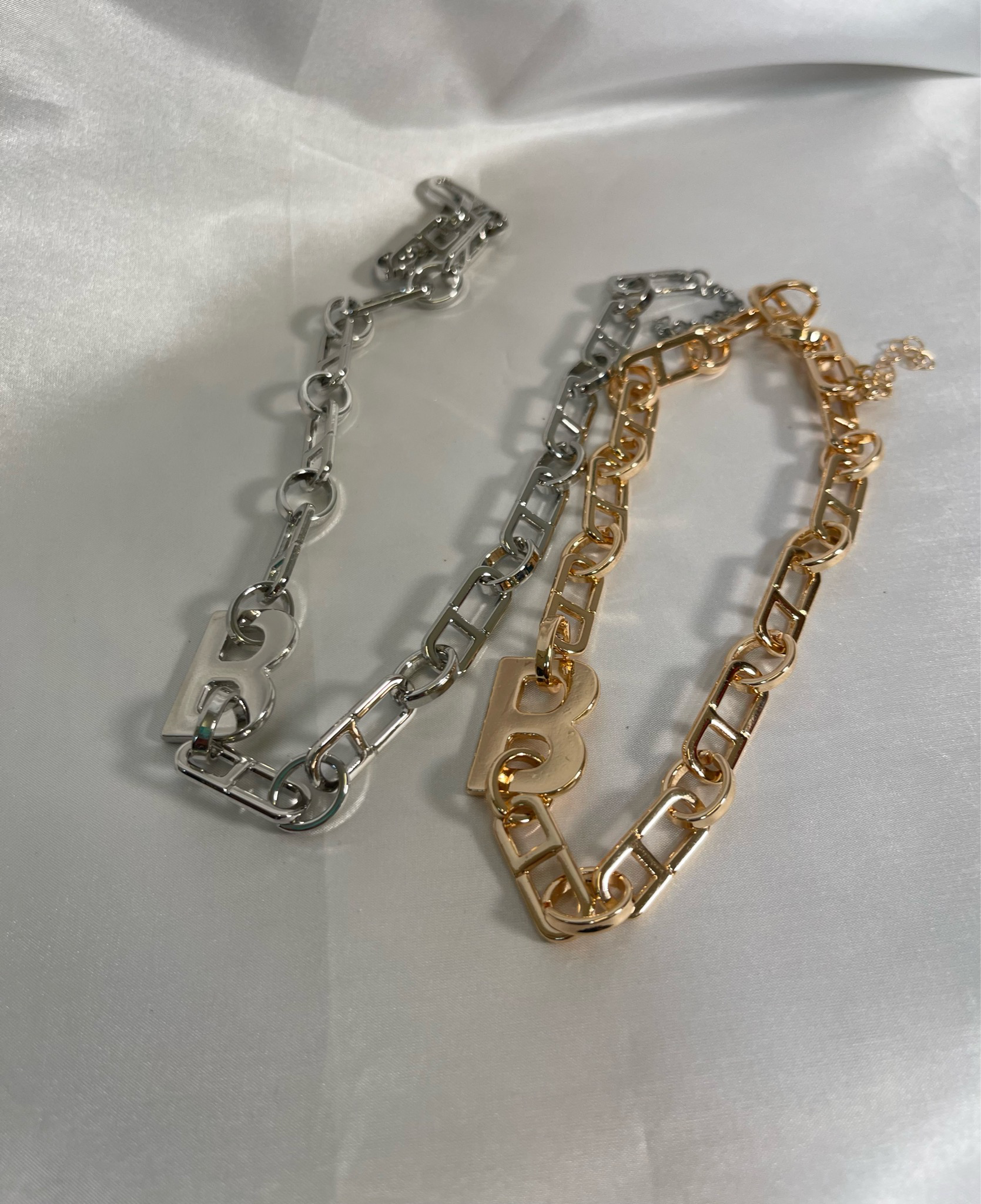 Bella necklace