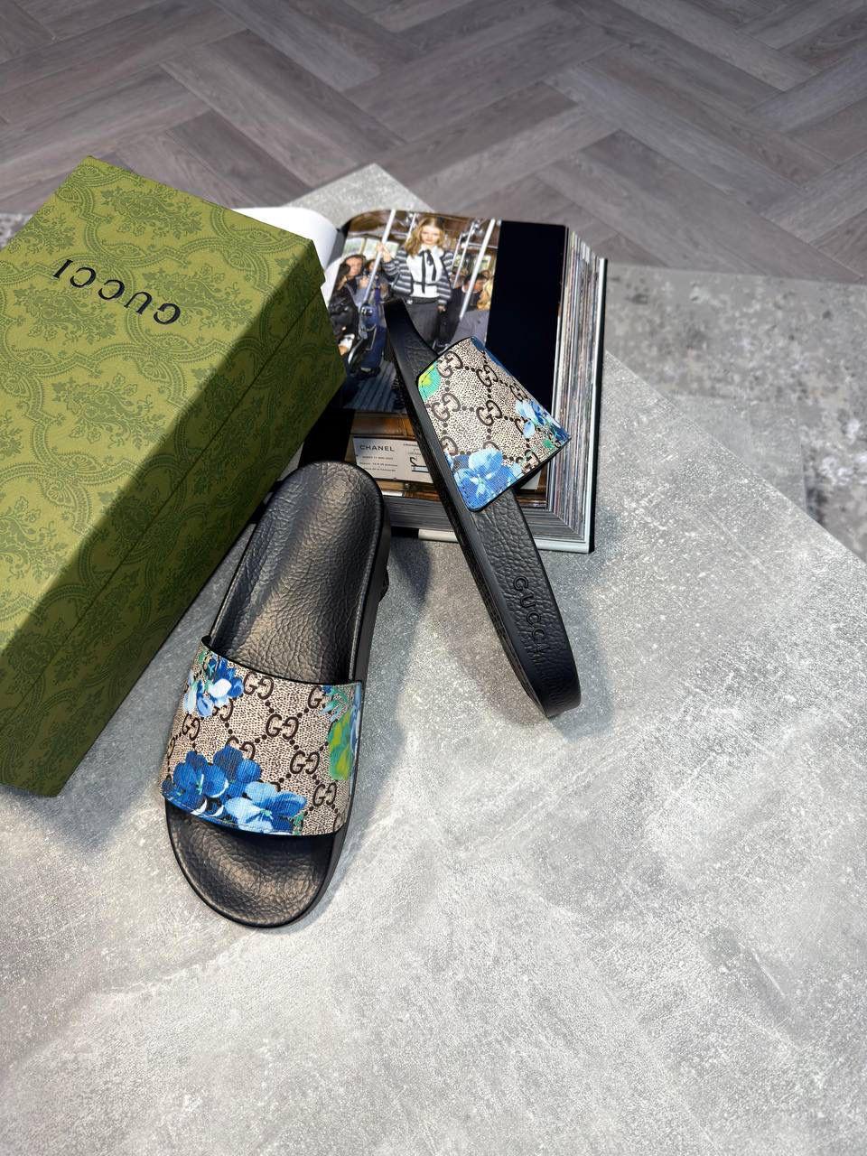 Gigi flower sliders (PRE ORDER)