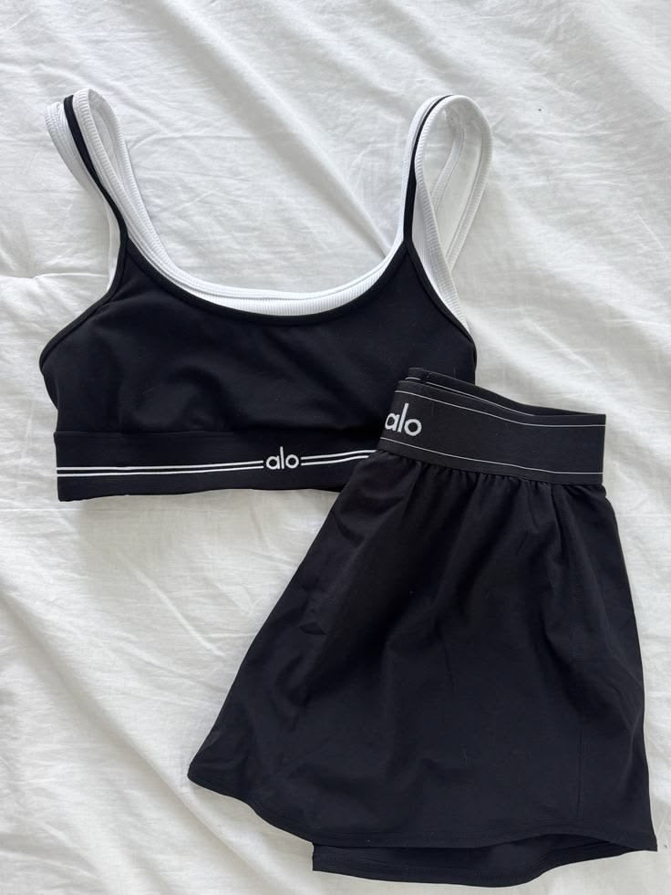 A skirt set (PRE ORDER)